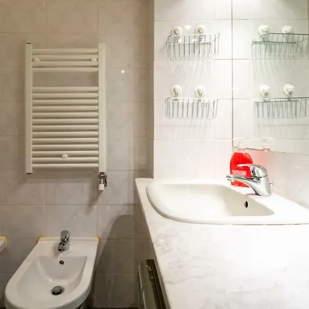 Legnone B Flat Apartment *